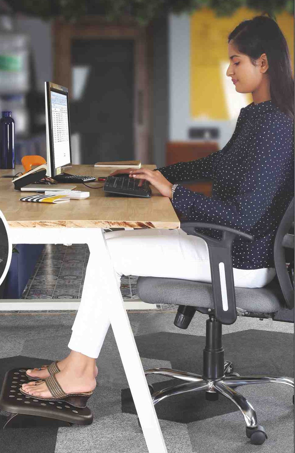 Stop Suffering at Work: Transform Your Desk Comfort with Palo Wellness!