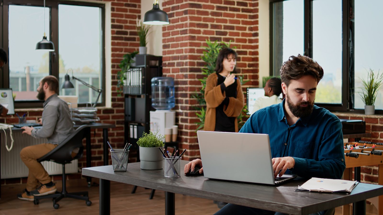Do You Really Need a Privacy Screen Filter? (A Practical Guide for Offices)