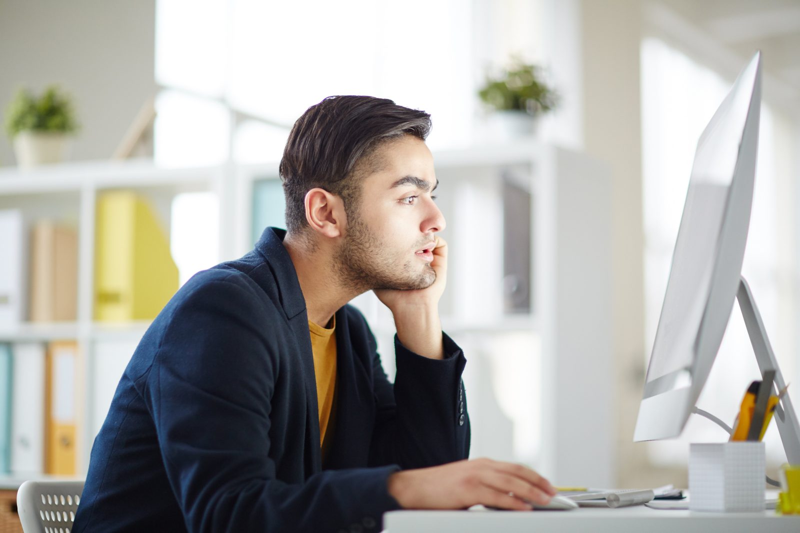 Back Pain at the Desk? 5 Surprising Facts About Posture Support You Didn't Know